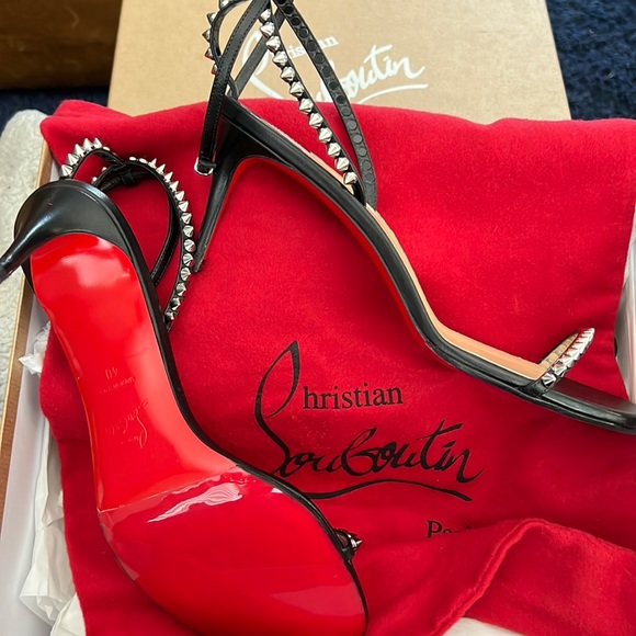 Christian Louboutin Shoes - 👠 AUTHENTIC!! CHRISTIAN LOUBUTIN SO ME SPIKE LEATHER SANDAL SIZE 10 (40)
